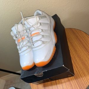 Air Jordan Low 11s